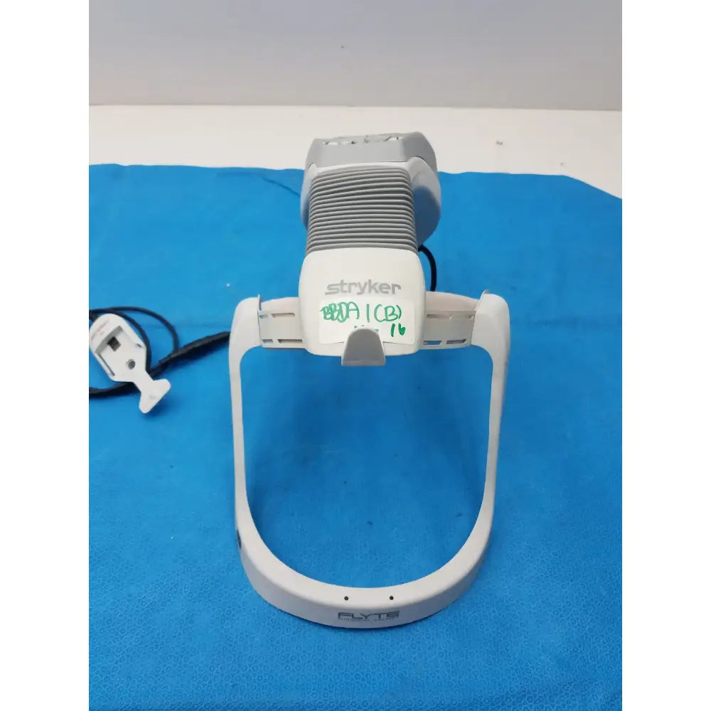 Stryker 408-600 Flyte Surgical Helmet With 408-600-300 Flyte Power Cord Surgical Helmet, as-is (for parts) product photo 2