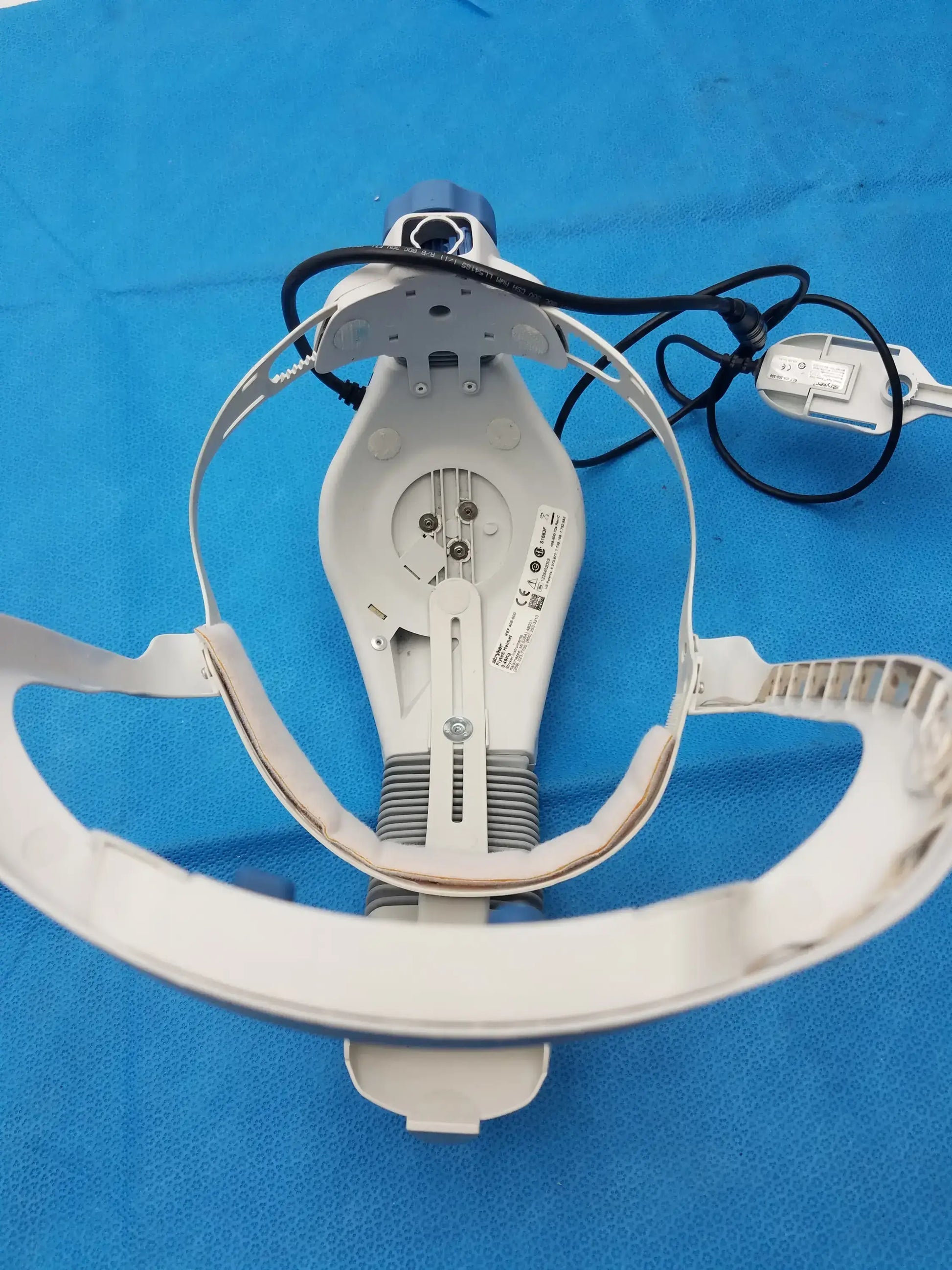Stryker 408-600 Flyte Surgical Helmet With 408-600-300 Flyte Power Cord Surgical Helmet, as-is (for parts) product photo 15