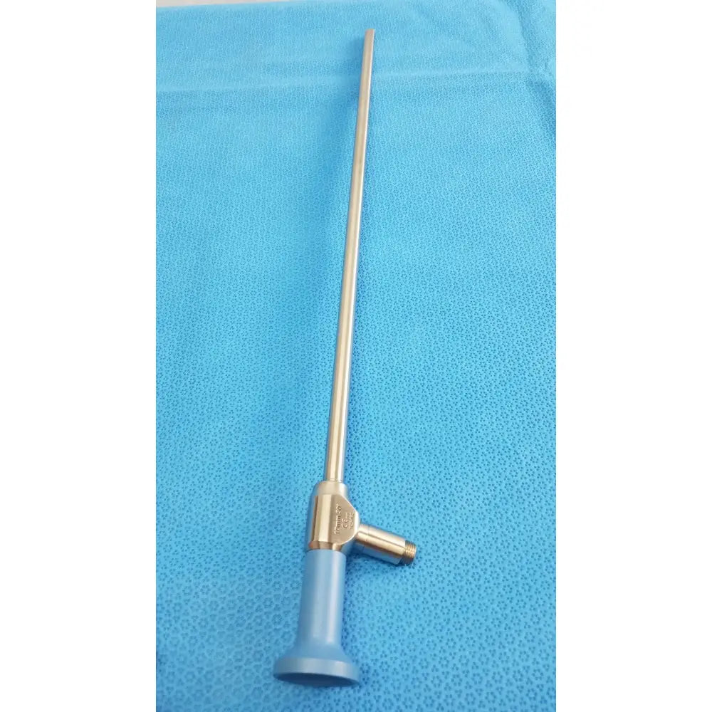 Silver autoclavable ideal eyes 10mm surgical endoscope with blue handle and metallic joints for medical use