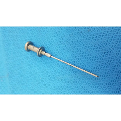 Silver trocar surgical orthopedic needle with threaded handle and fine point for precise surgical use