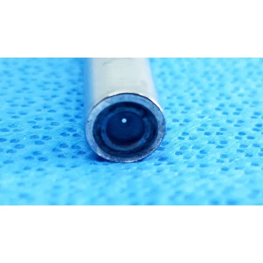 Silver cylindrical 10mm 0° autoclavable endoscope with dark lens and metallic housing for reuse medical applications