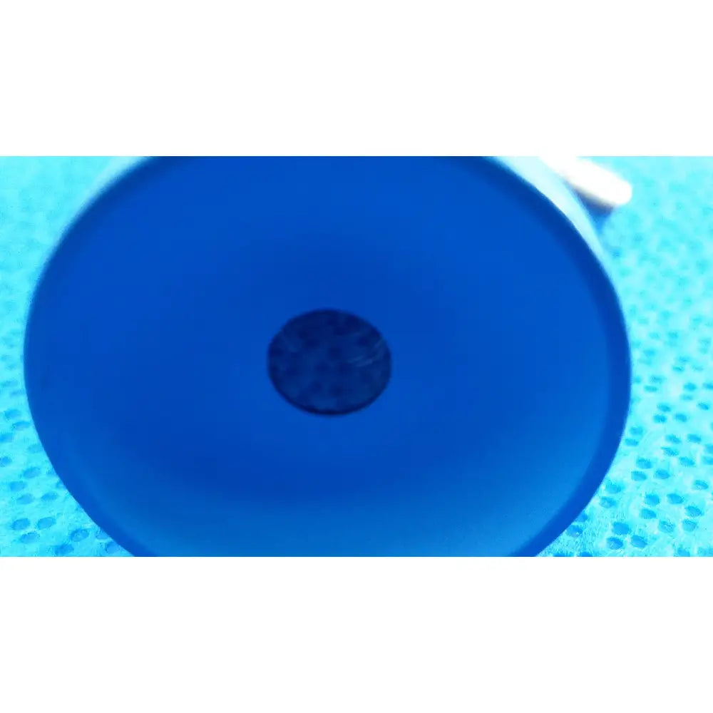 Blue circular plastic lid with dark indentation for stryker 502-457-030 10mm 30° autoclavable endoscope back side