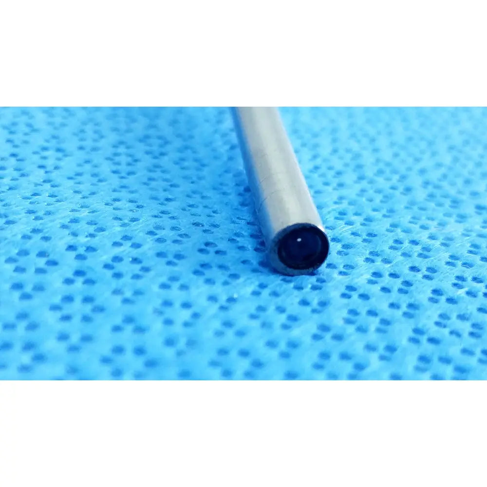 Silver cylindrical autoclavable endoscope with black lens for Stryker ideal eyes 5mm 0 degrees use