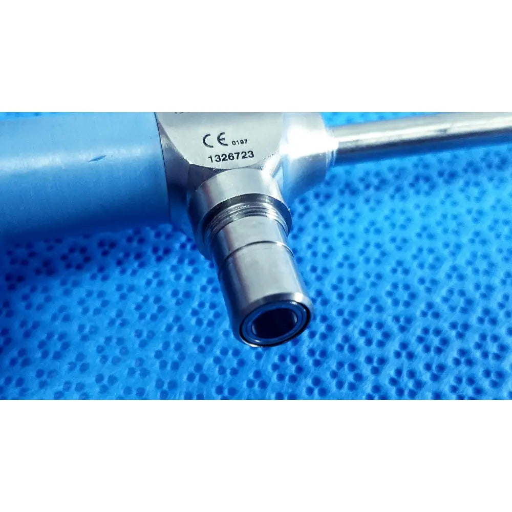 Blue and silver metallic ideal eyes 5mm 30° autoclavable endoscope with threaded connection and joint by stryker