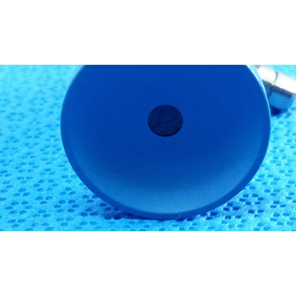 Blue circular silicone base with central black button of stryker ideal eyes 5mm autoclavable endoscope back side