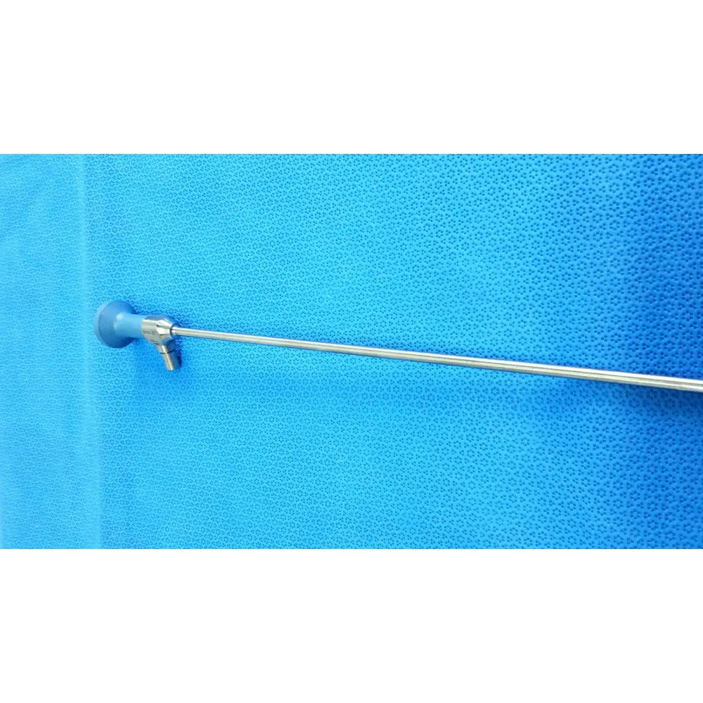 Silver ideal eyes 5mm autoclavable endoscope with blue-handled tip and metallic shaft for surgical use