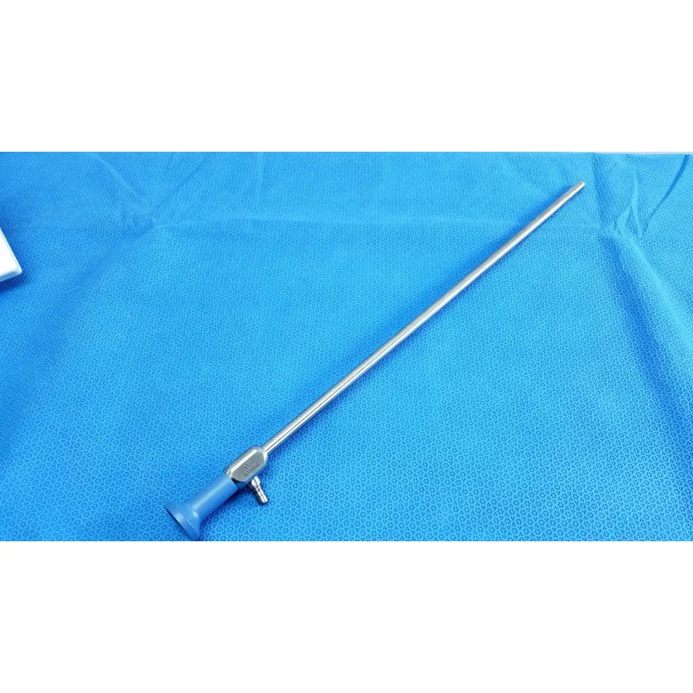 Silver stryker 502-557-010 10mm 0° autoclavable laparoscope endoscope with blue handle and metallic shaft
