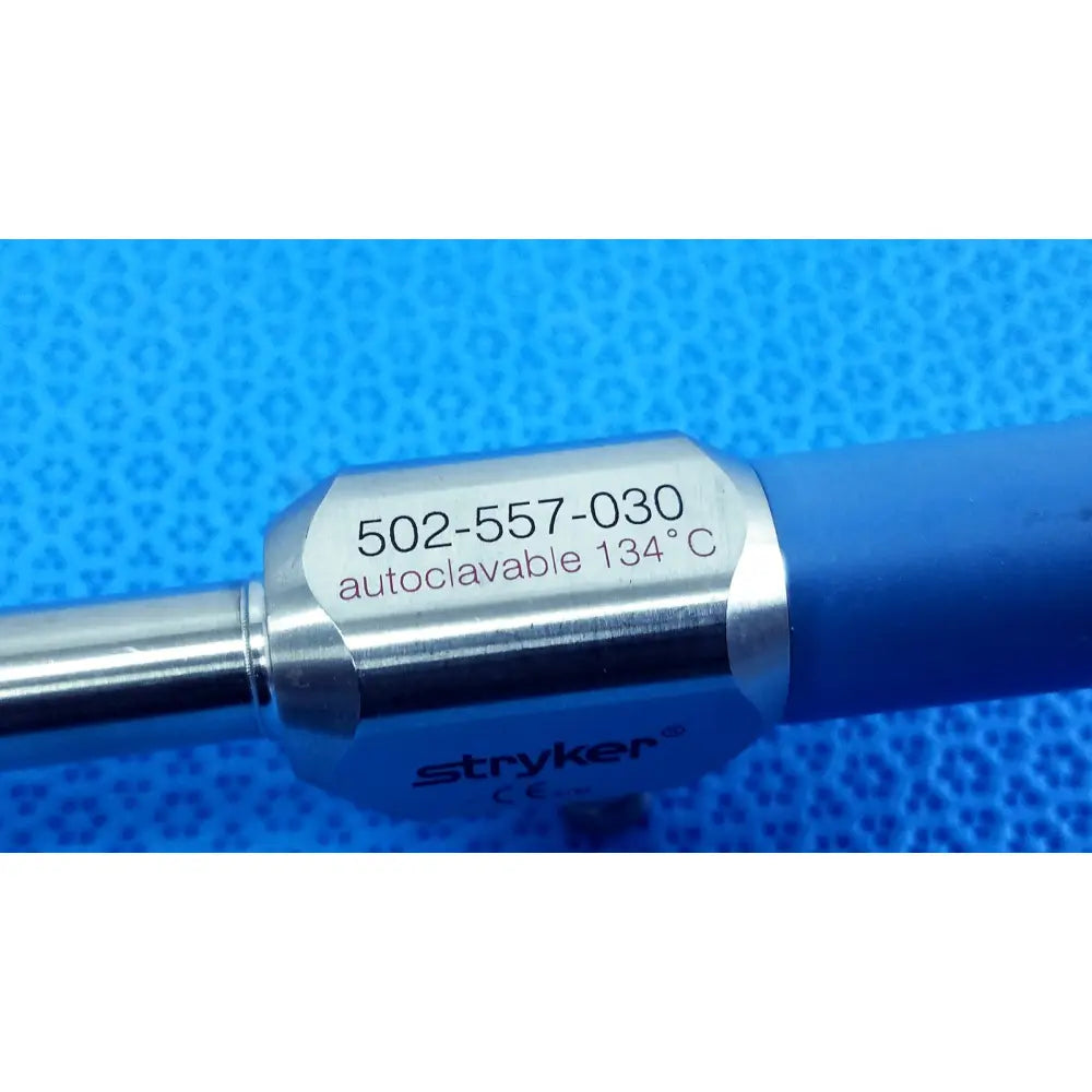Silver metallic stryker 502-557-030 10mm 30° autoclavable endoscope with blue rubber grip for reuse medical use