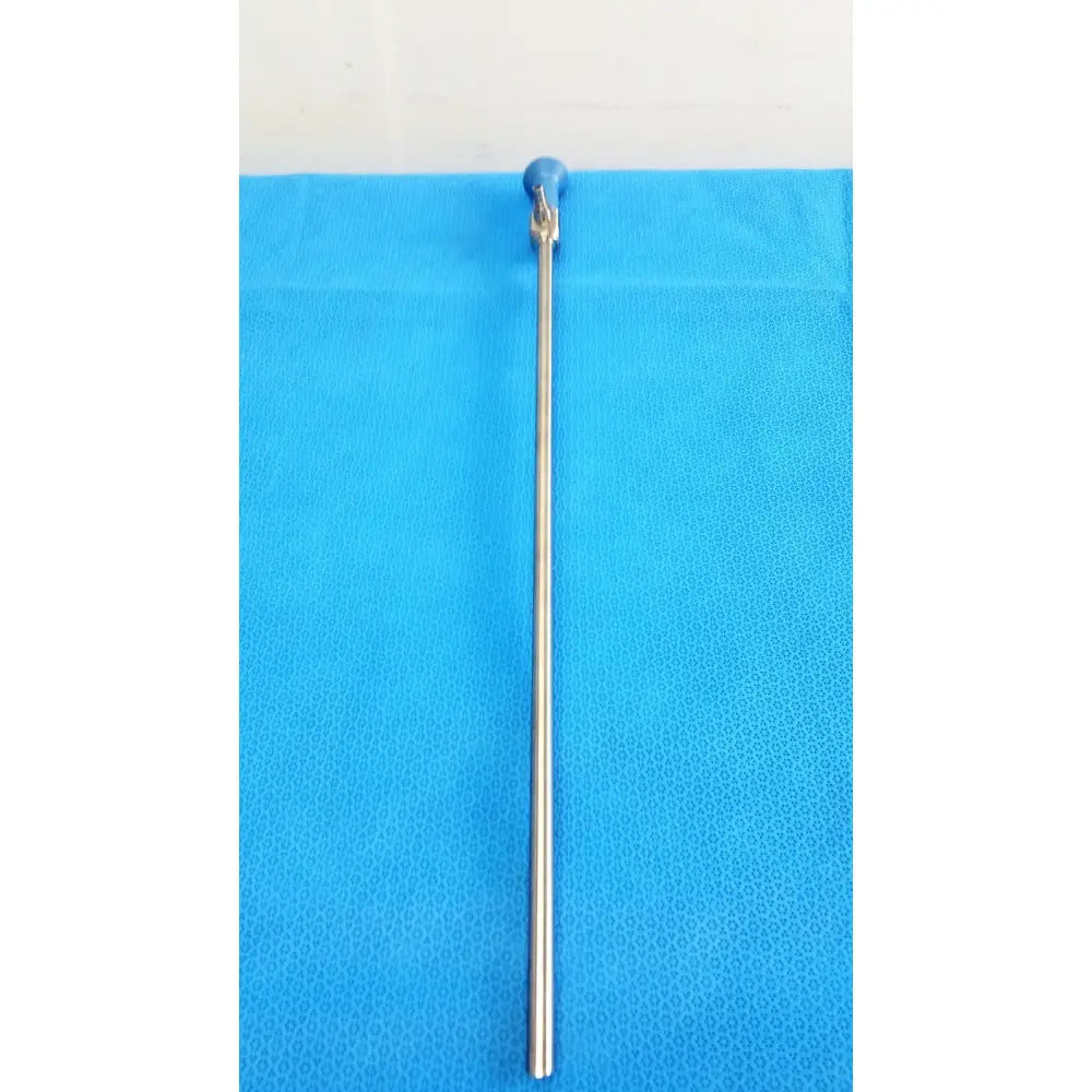 Stryker 502-557-030 10mm 30° autoclavable endoscope with slender metallic shaft and blue-tipped handle for reuse medical use