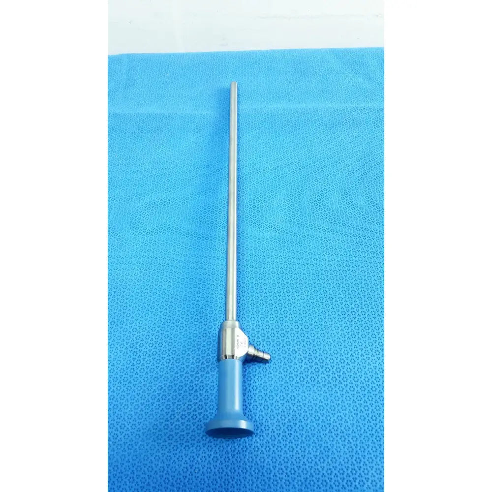 Silver surgical endoscope with blue handle and metallic joints stryker ideal eyes 10mm 0° autoclavable model 918931