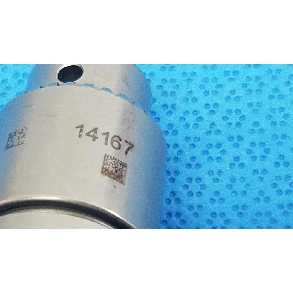 Silver metallic stryker 6203-131-000 1/4 keyless chuck with serial number and qr code for reuse medical use