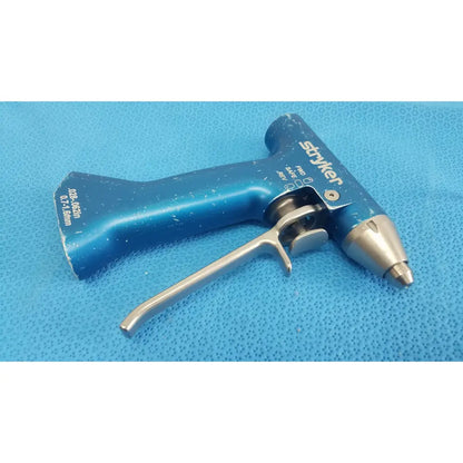 Stryker 6400-082-000 remb wiredriver handpiece in blue with metallic trigger and nozzle for surgical use
