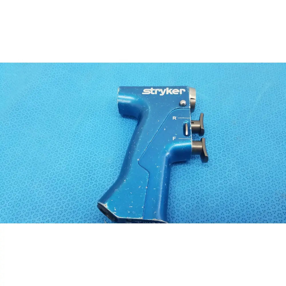 Blue stryker universal driver 6400-099-000 with metallic adjustment knobs and labeled settings for reuse medical use