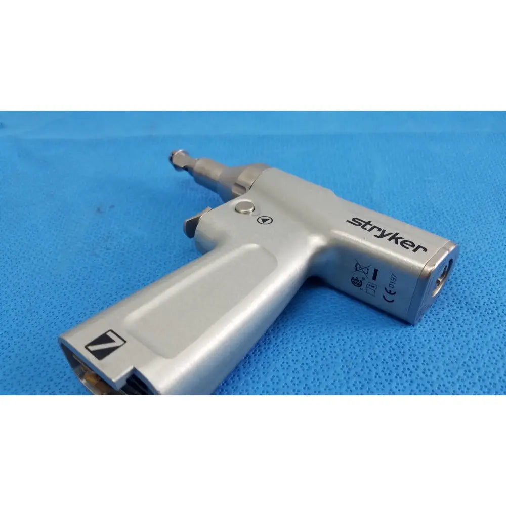 Silver stryker 7206-000-000 system 7 reciprocating saw handpiece with sleek ergonomic design for reuse medical orthopedic instruments