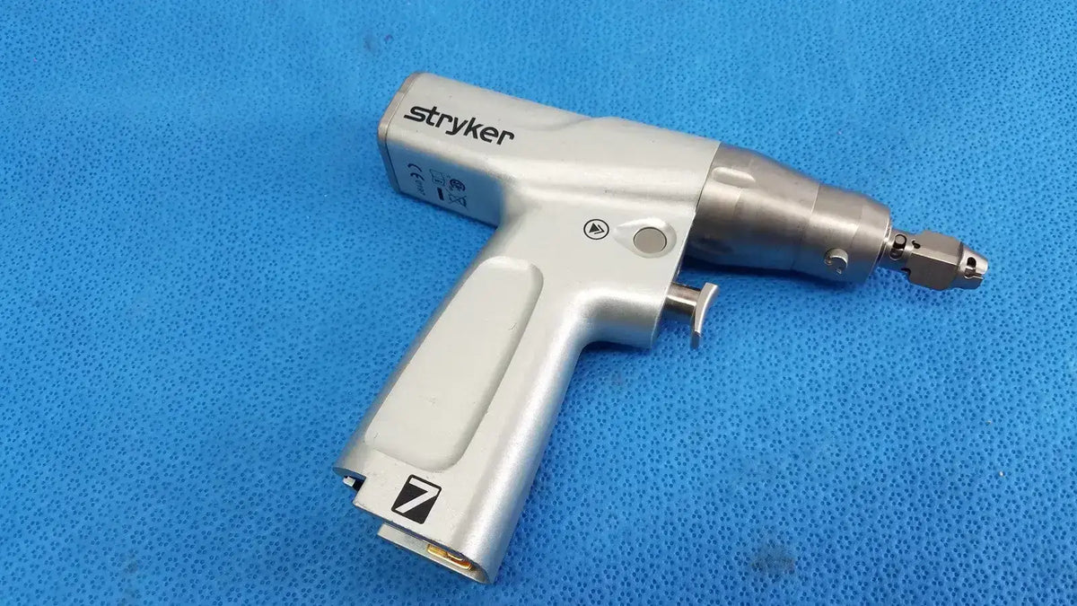 Stryker 7207-000-000 System 7 Reciprocating Saw Surgical Reciprocating Saw, second-hand product photo 1