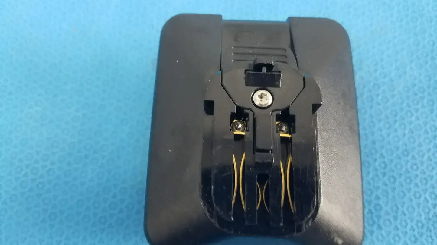 Stryker 7215-000-000 SmartLife Battery Pack Battery Pack, second-hand product photo 4