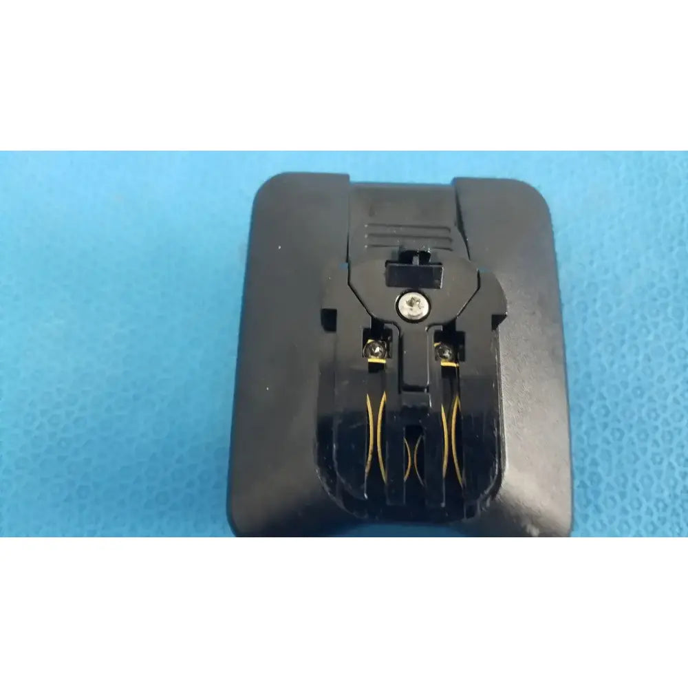 Stryker 7215-000-000 SmartLife Battery Pack Battery Pack, second-hand product photo 4