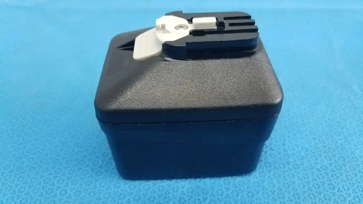 Stryker 8 Li-Ion Battery 8215-000-000 Battery Pack, second-hand product photo 6