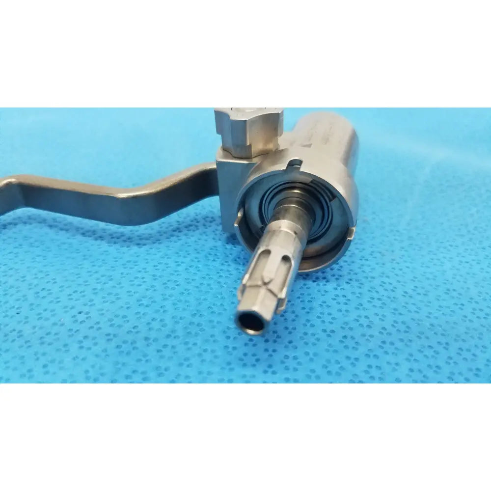 Stryker 8203-226-000 large collet is a silver reuse medical orthopedic instrument with a handle and precision-engineered joint