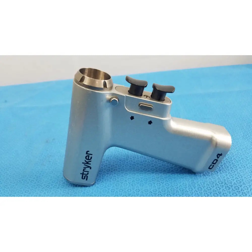 Silver stryker cd4 cordless driver universal handpiece with black knobs and metallic barrel dual trigger 4405-000-000
