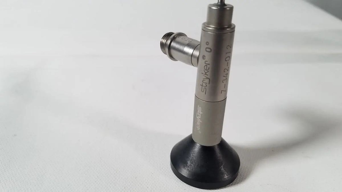 Silver metallic Stryker Endoscopy 0° arthroscope with black rubber base and threaded connection for reuse medical use