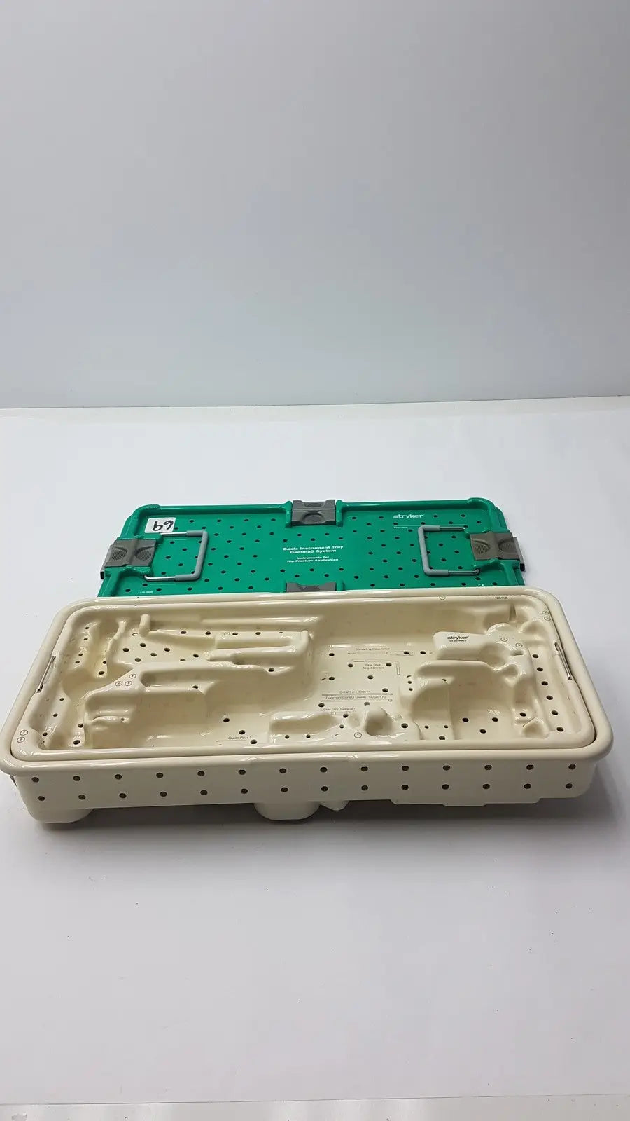 Reuse Medical Stryker Gamma3 System Optional Instrument Set 1320-9005 With Sterilization Case Sterilization Trays & Cases, second-hand product photo 1
