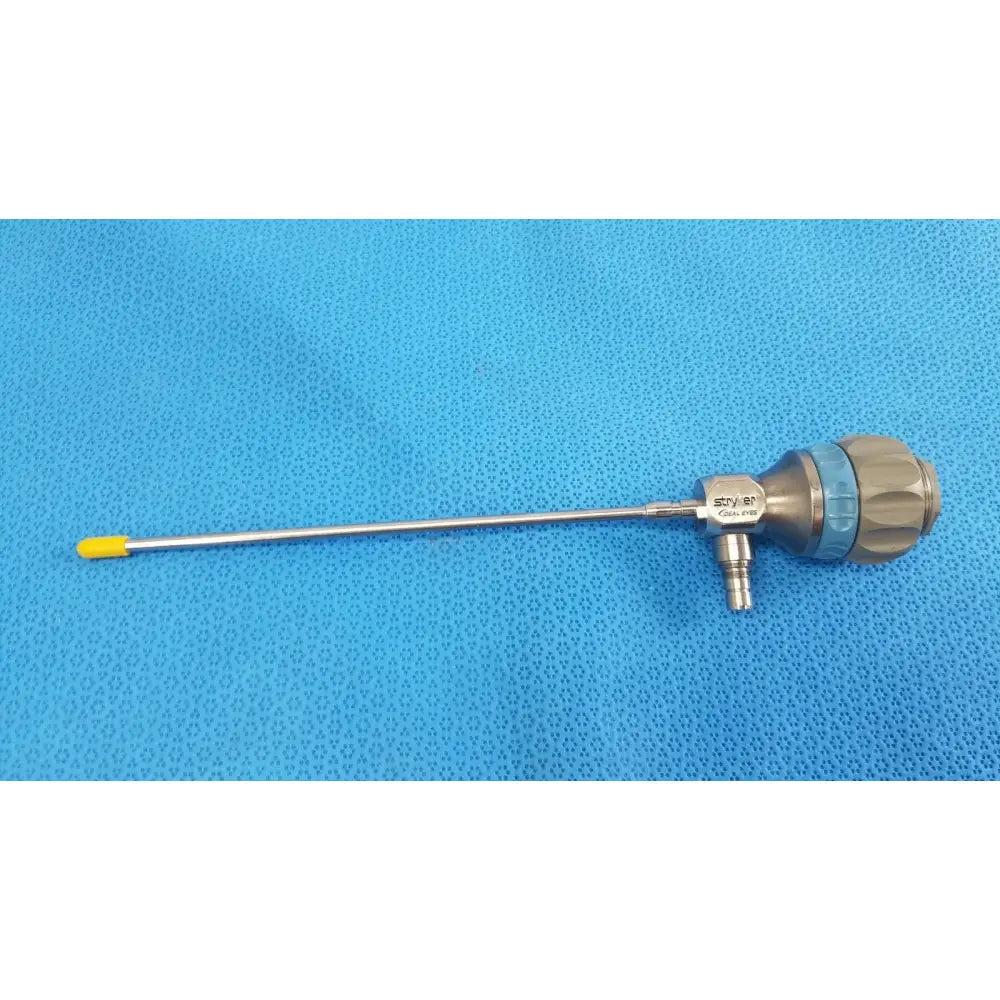 Reuse Medical Stryker Ideal Eyes Arthroscope 4mm 30° 502-304-030 Endoscope Endoscopes, second-hand product photo 1