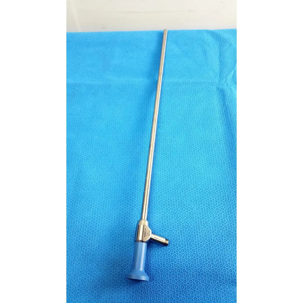 Silver surgical endoscope with blue handle and metallic joints stryker lot autoclavable 10mm 134ºc scope