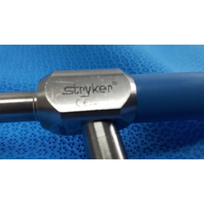 Stryker lot of 2 autoclavable 134ºc scope with metallic hexagonal head and blue handle sterilization tray included