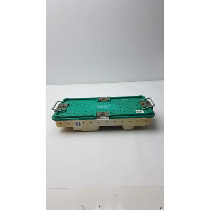 Green and beige stryker optional instrument tray with metal latches for instrument ray gamma3 system 1320-9005