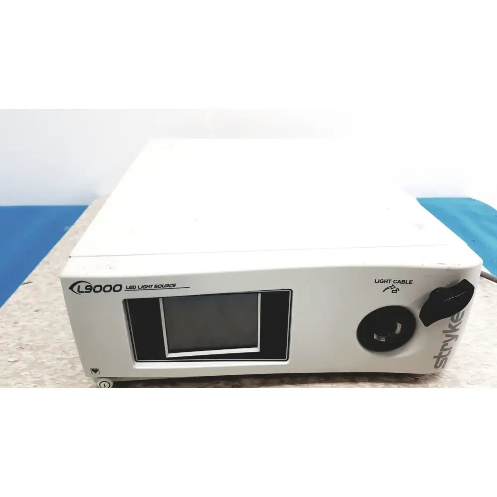 Reuse Medical Stryker Precision Light Source 0220210000 Surgical Illumination Unit Other Medical & Lab Equipment, second-hand product photo 1