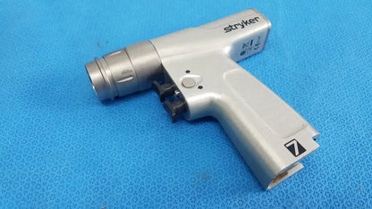 Stryker System 7 Dual Trigger Rotary Handpiece 7205-000-000 Drill/Ream Orthopedic power tool handpiece, second-hand product photo 1