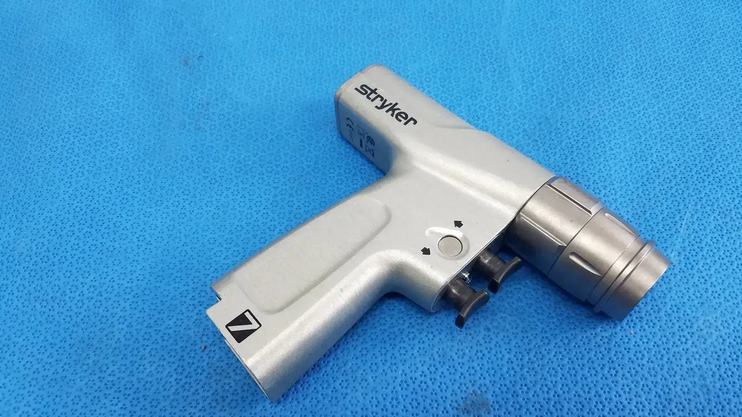 Stryker System 7 Dual Trigger Rotary Handpiece 7205-000-000 Drill/Ream Orthopedic power tool handpiece, second-hand product photo 4