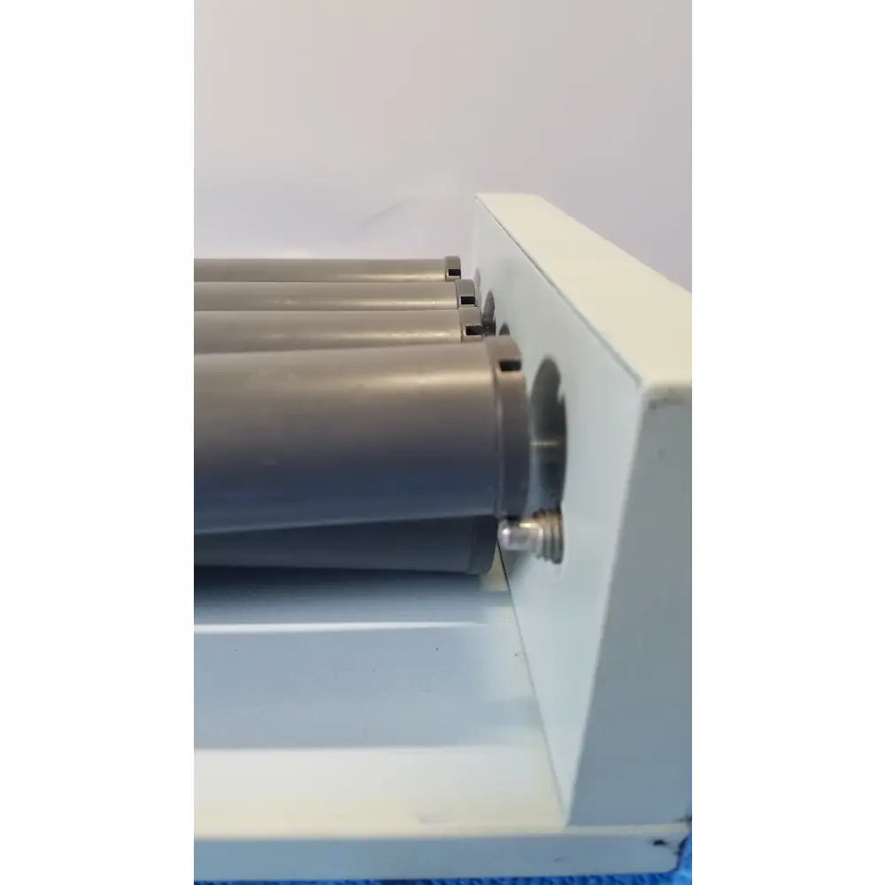 Stuart Scientific SRT1 Lab Tube Roller Mixer 5-Roller S/N R000100219 - Lab Tube Roller Mixer