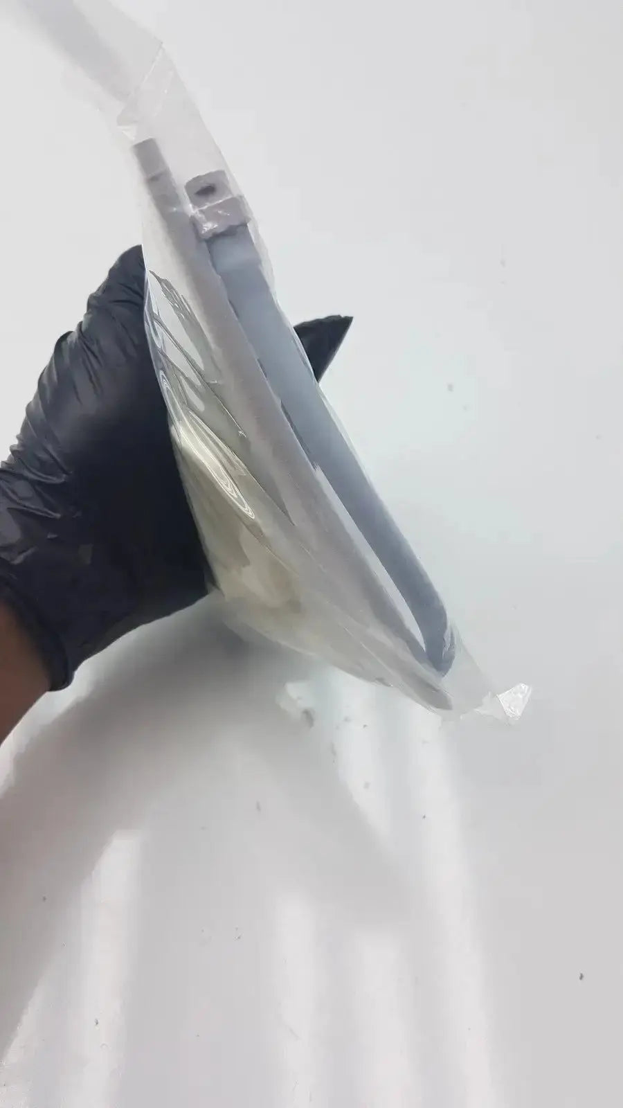 SunTech Medical Single Patient Use Kit Disposable Blood Pressure Cuff 98-0700-04 Blood Pressure Cuff, new product photo 10