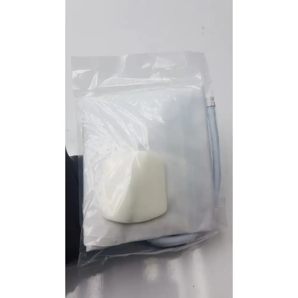 SunTech Medical Single Patient Use Kit Disposable Blood Pressure Cuff 98-0700-02 Blood Pressure Cuff, new product photo 3