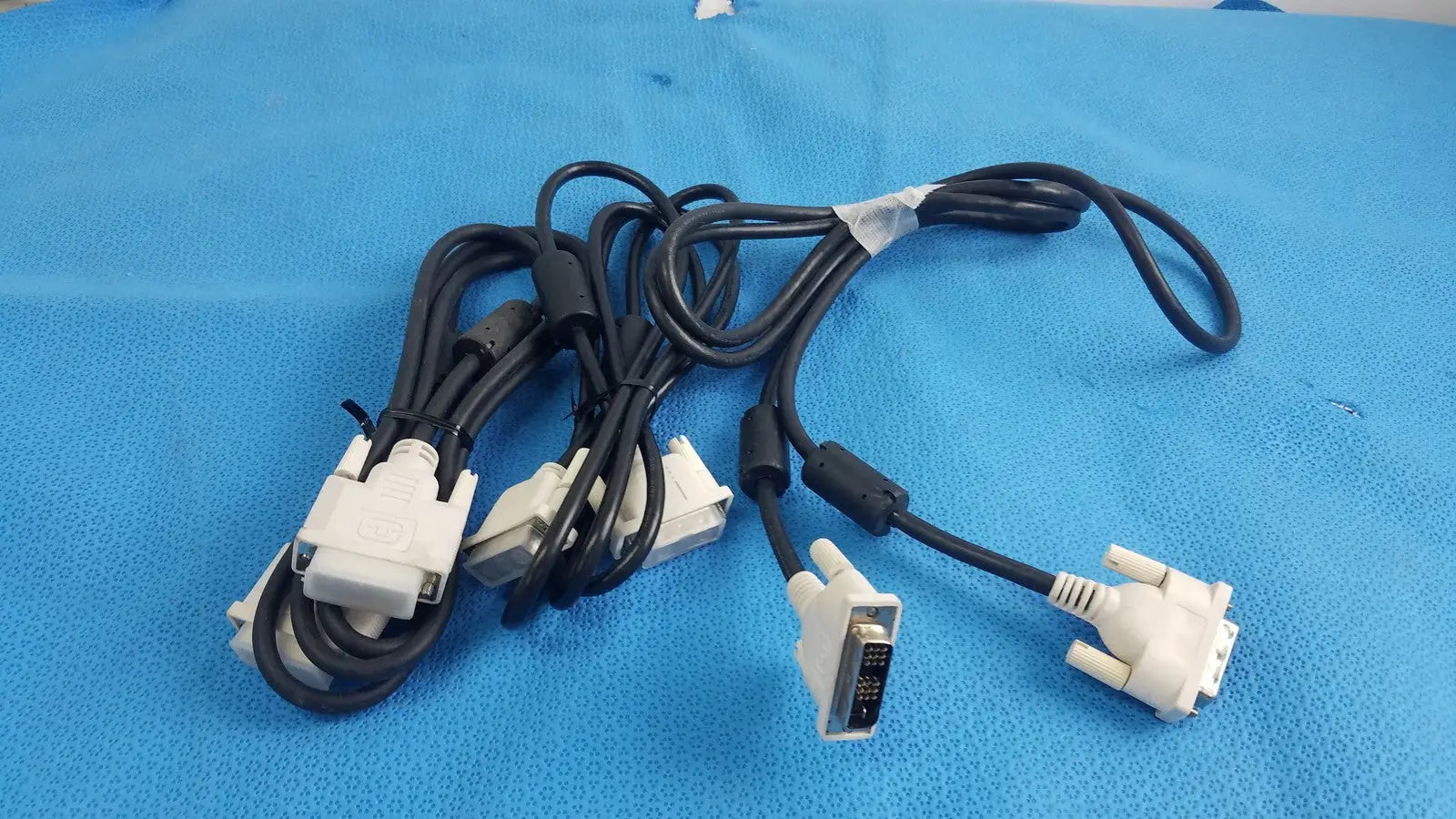 Reuse Medical Surgical Imaging DVI-D Male to Male Video Cable Lead - Lot of 3 Medical Cables & Cords, second-hand product photo 1