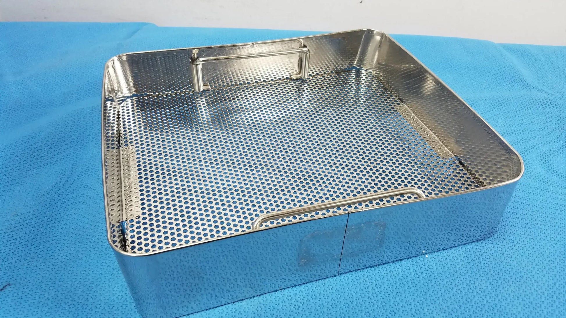 Reuse Medical Equipment Surgical Instrument Storage & Sterilization Tray Surgical Instrument Storage and Sterilization Tray, second-hand product photo 2
