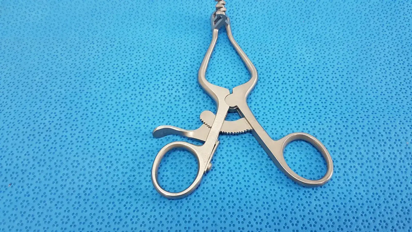 Centurion Pakistan Surgical Rib Retractor with Ratchet Mechanism – Centurion Pakistan Stainless Surgical Rib Retractor, second-hand product photo 2