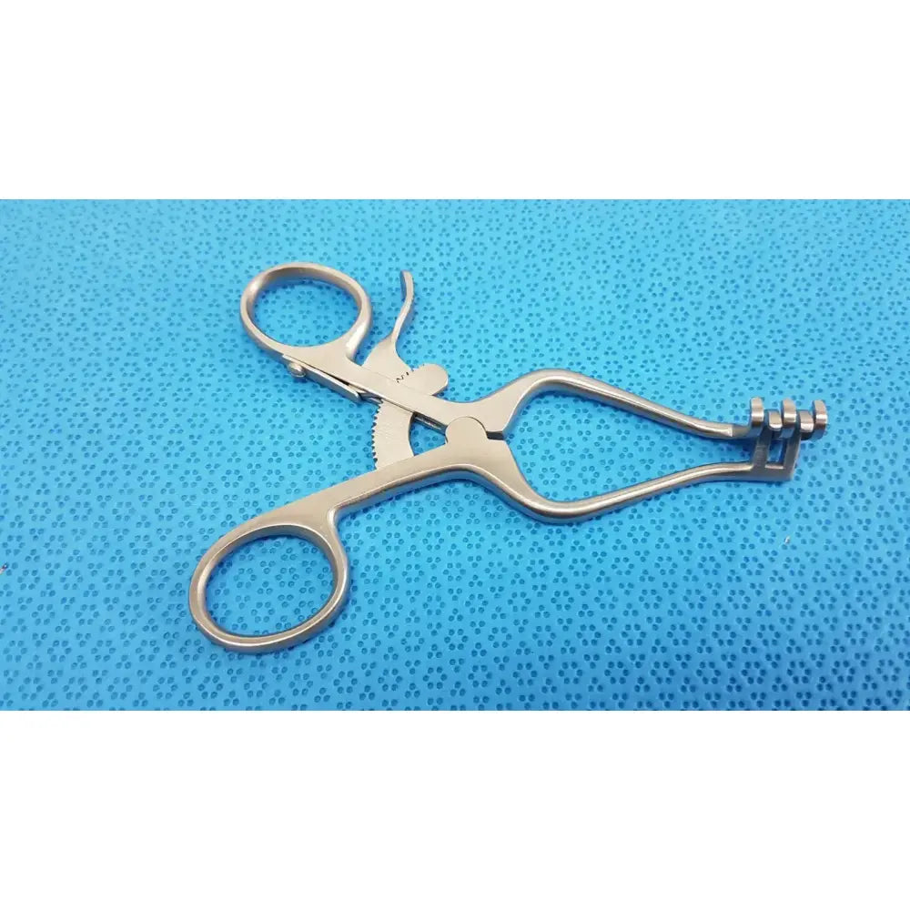 Centurion Pakistan Surgical Rib Retractor with Ratchet Mechanism – Centurion Pakistan Stainless Surgical Rib Retractor, second-hand product photo 1