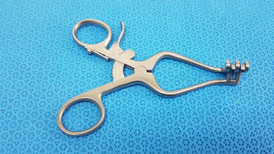Centurion Pakistan Surgical Rib Retractor with Ratchet Mechanism – Centurion Pakistan Stainless Surgical Rib Retractor, second-hand product photo 1