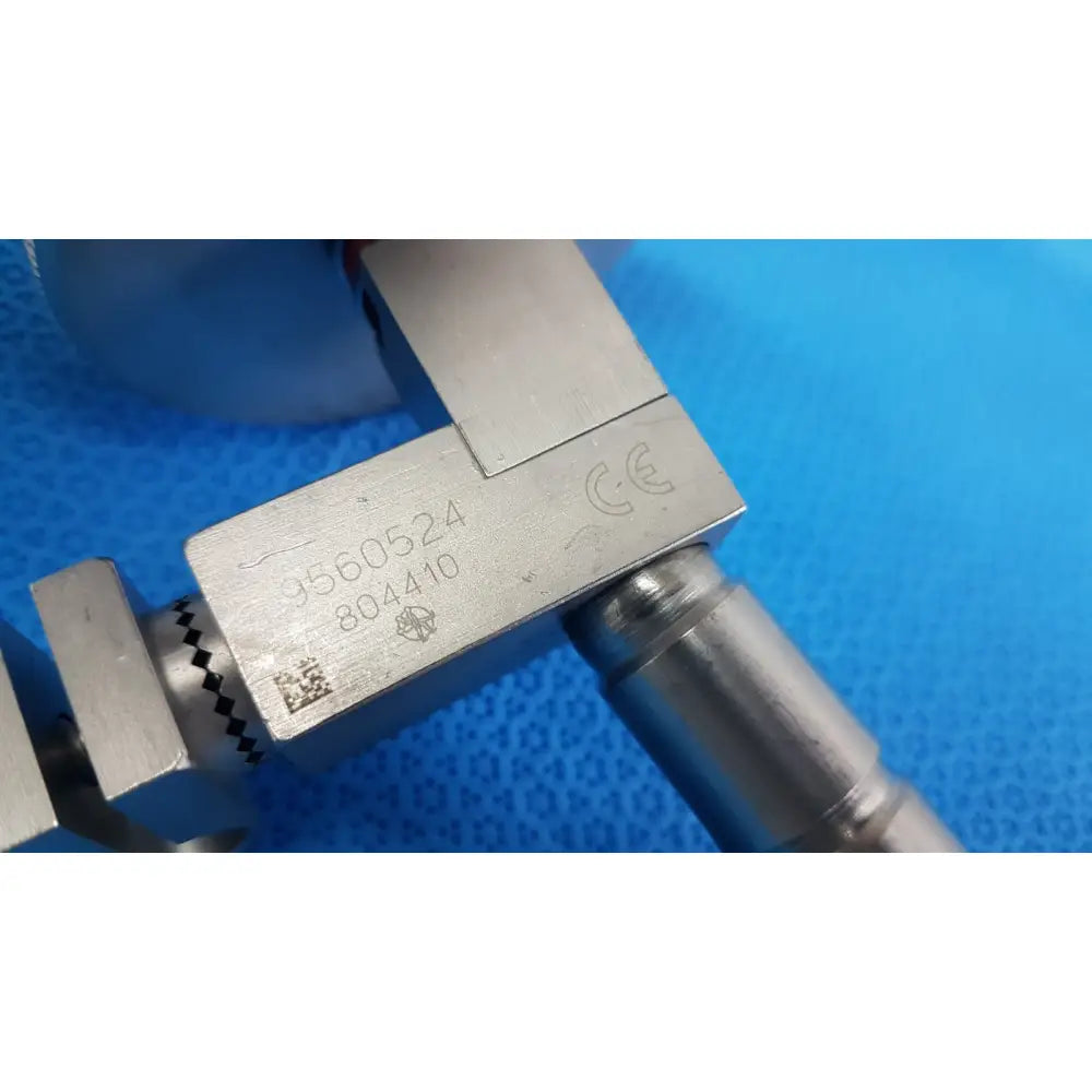 Silver metallic surgical snake flexarm with engraved serial numbers and ce marking for endoscope holder lot of 2