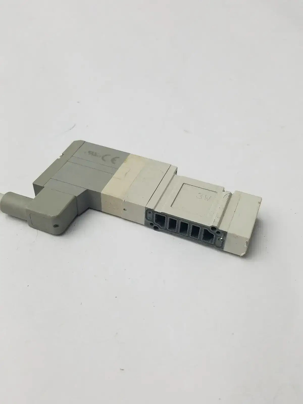 SMC SV1A00-5W4U Solenoid Valve SV1A005FU Solenoid Valve, second-hand product photo 4