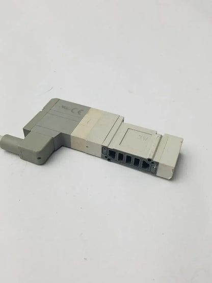 SMC SV1A00-5W4U Solenoid Valve SV1A005FU Solenoid Valve, second-hand product photo 4