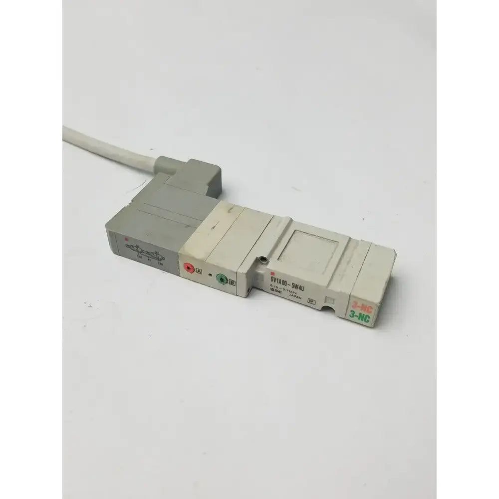 SMC SV1A00-5W4U Solenoid Valve SV1A005FU Solenoid Valve, second-hand product photo 3