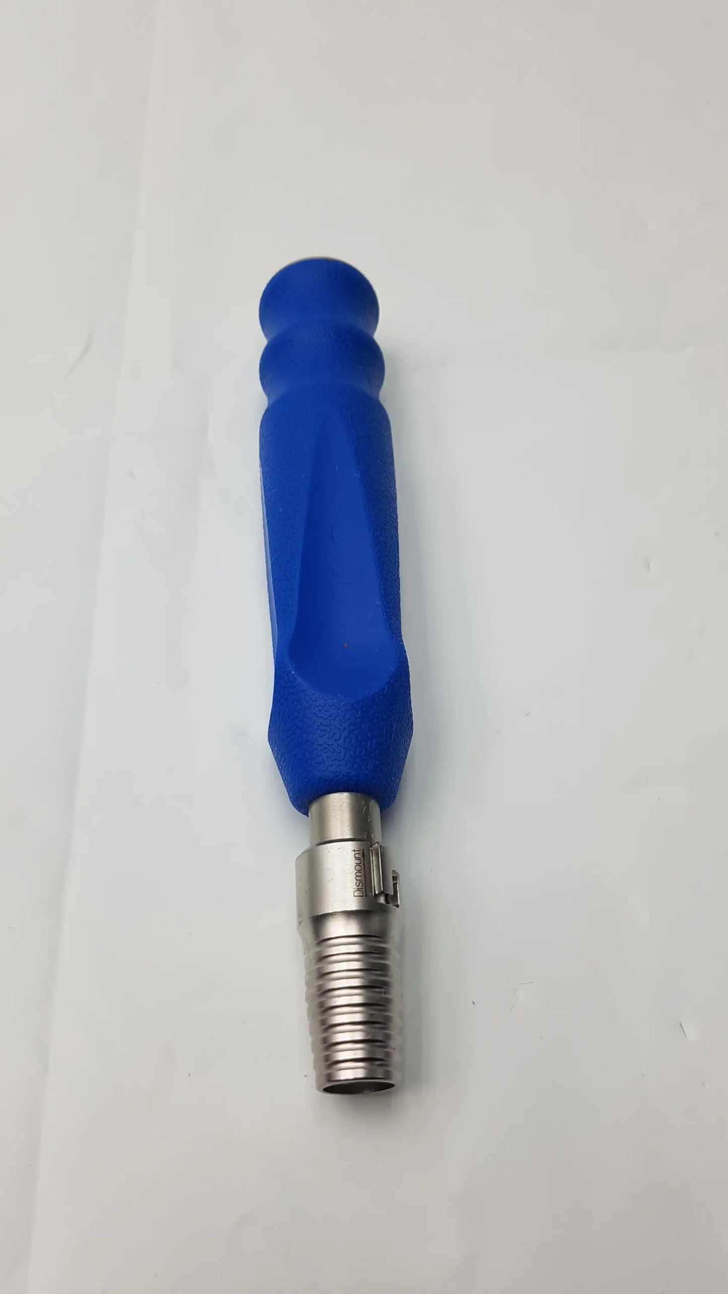 Blue ergonomic screwdriver handle with metallic threaded connector for synthes 9916529 orthopedic surgical instrument