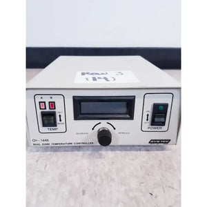 وحدة التحكم في درجة الحرارة المزدوجة الرقمية لسطح الطاولة SYSTEC CH-1448