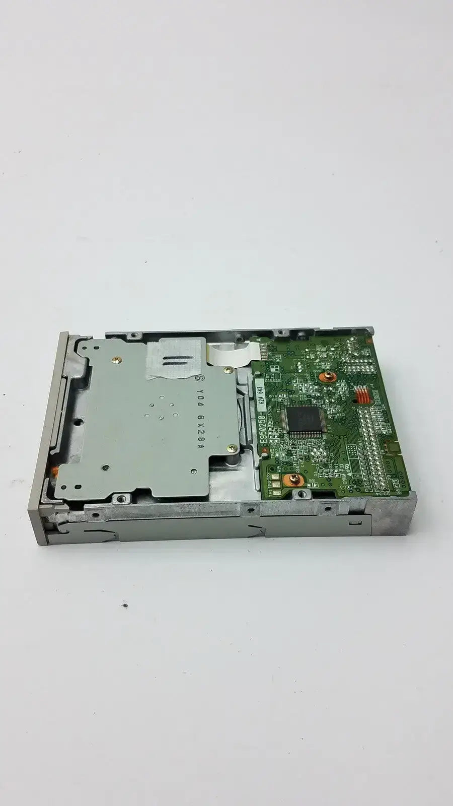 TEAC 19307762-91 FD-235HF Internal 3.5" Floppy Disk Drive – 1.44MB FDD Floppy Disk Drive, as-is (for parts) product photo 10