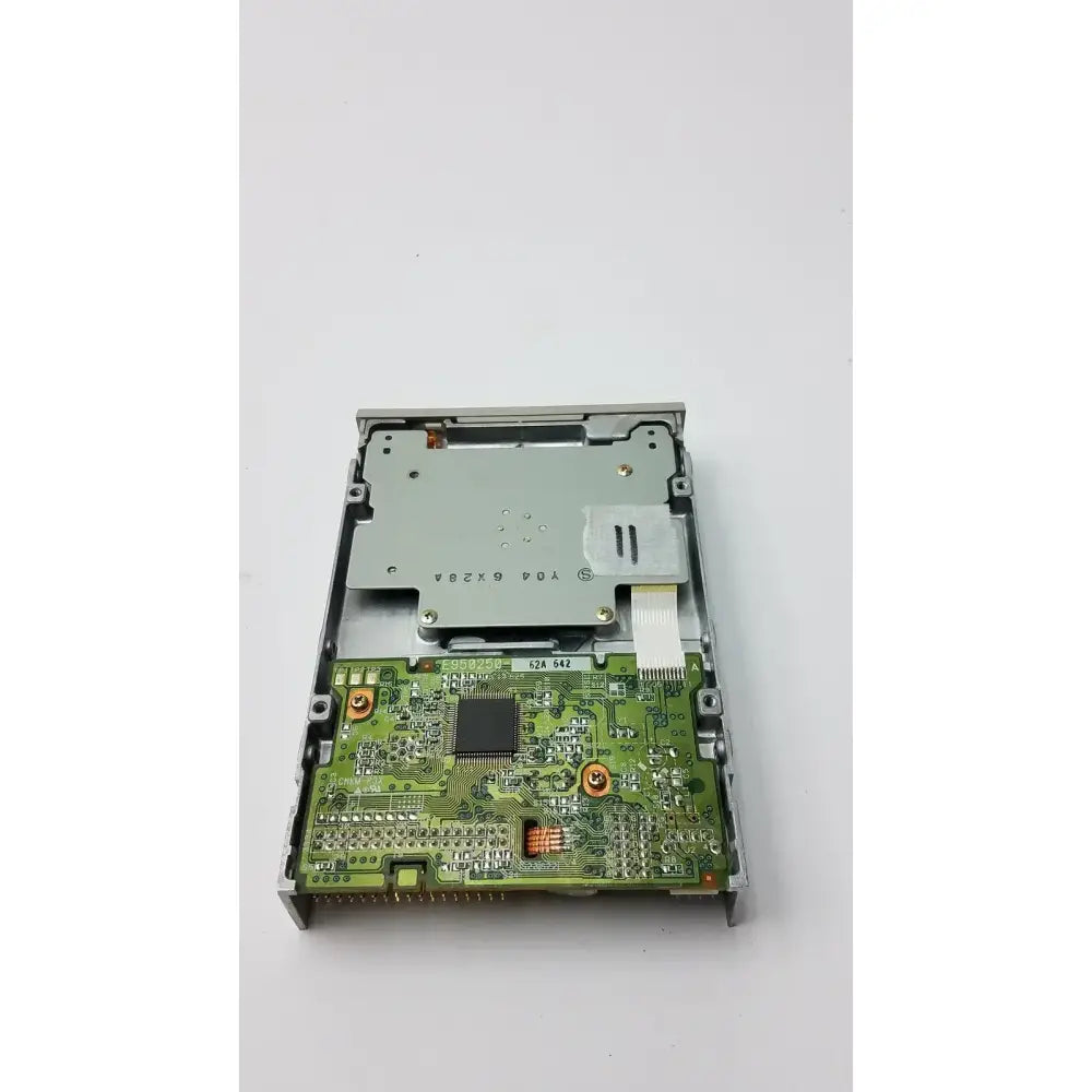TEAC 19307762-91 FD-235HF Internal 3.5" Floppy Disk Drive – 1.44MB FDD Floppy Disk Drive, as-is (for parts) product photo 9