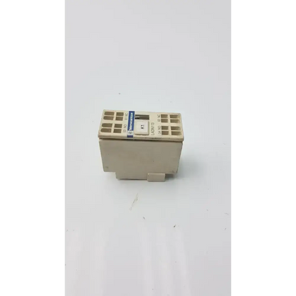 Schneider Electric Telemecanique Schneider Electric A013256 Auxiliary Switch Block Auxiliary Switch Block, second-hand product photo 4